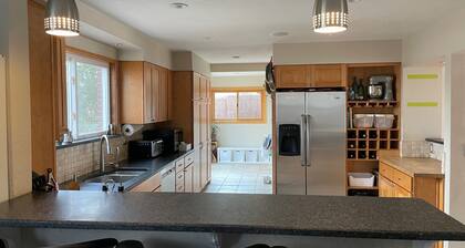 Spacious and Comfy w Hot Tub & Home Theater