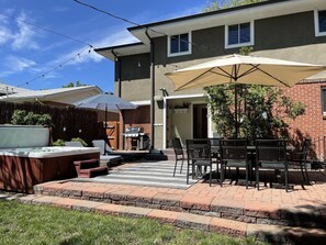 Outdoor dining - Spacious and Comfy w Hot Tub & Home Theater (Boulder)