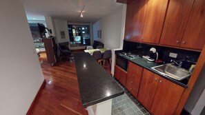 Private kitchen - Parque 93-Tolouse 1 BR-Green -406 (bogota)