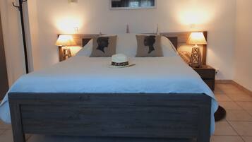 1 chambre, fer et planche Ă repasser, Wi-Fi gratuit