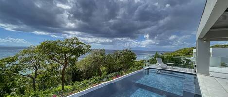 Alberca al aire libre