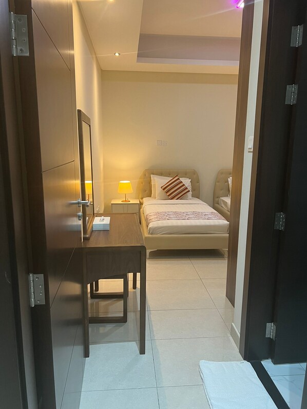 LÀgenhet Deluxe - 2 sovrum - utsikt mot staden | Egyptiska bomullslakan, sÀngtillbehör av högsta kvalitet och duntÀcken