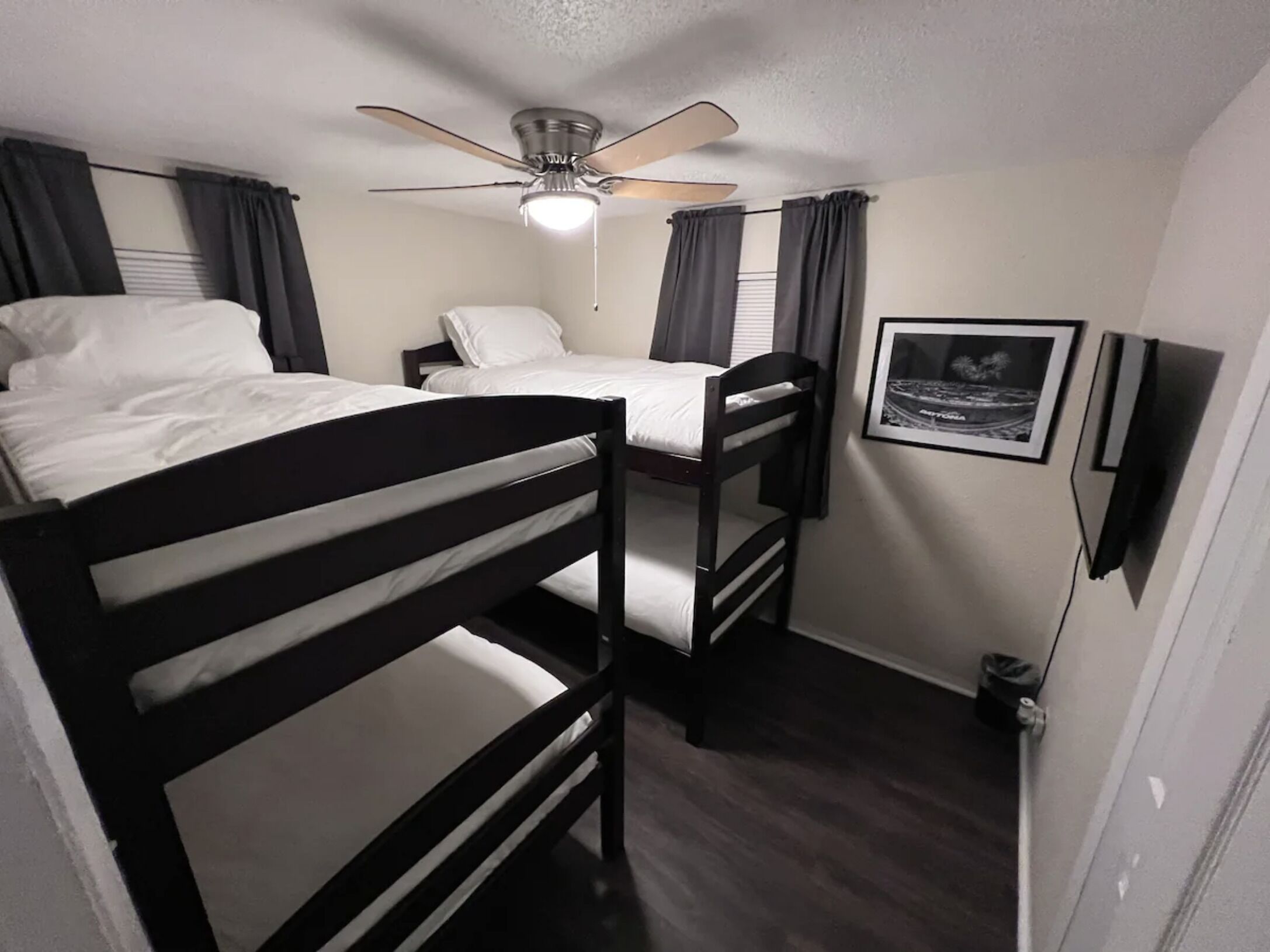 4BR W/ 2 King Beds - 7Min From Speedway & Beach