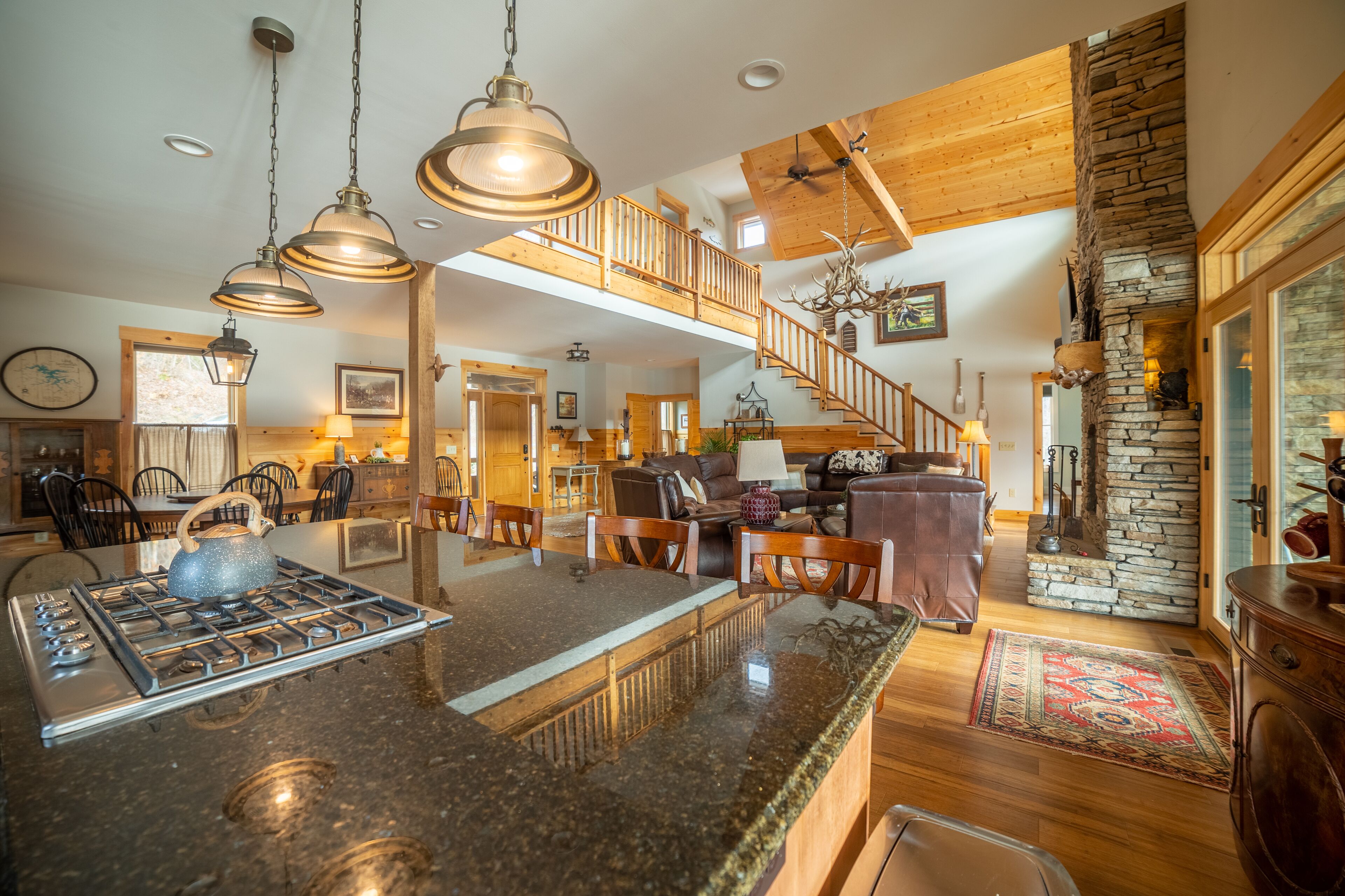 Panoramic Santeetlah Lake and Mountain Views in Quiet WNC Cove