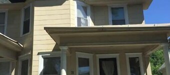 Hamilton House - charming historic home