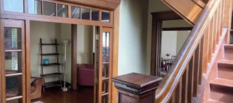 Hamilton House - charming historic home