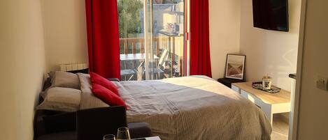 Lit parapluie, draps fournis