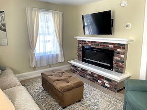 Télévision, cheminée