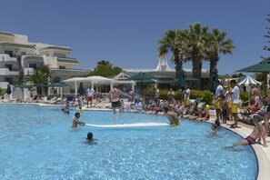 Außenpool (je nach Saison geöffnet)