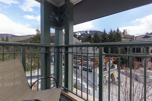 Studio (401) | Terrace/patio