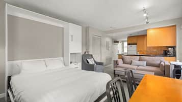 Estúdio luxo | Wi-Fi de cortesia, roupa de cama