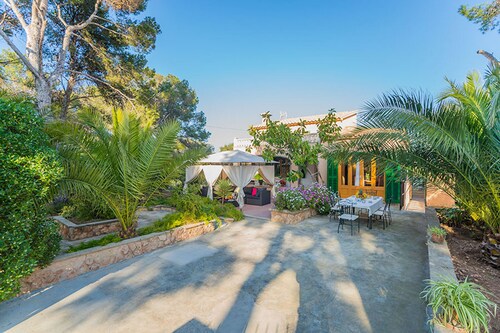 house BENESTAR with pool and air conditioner 