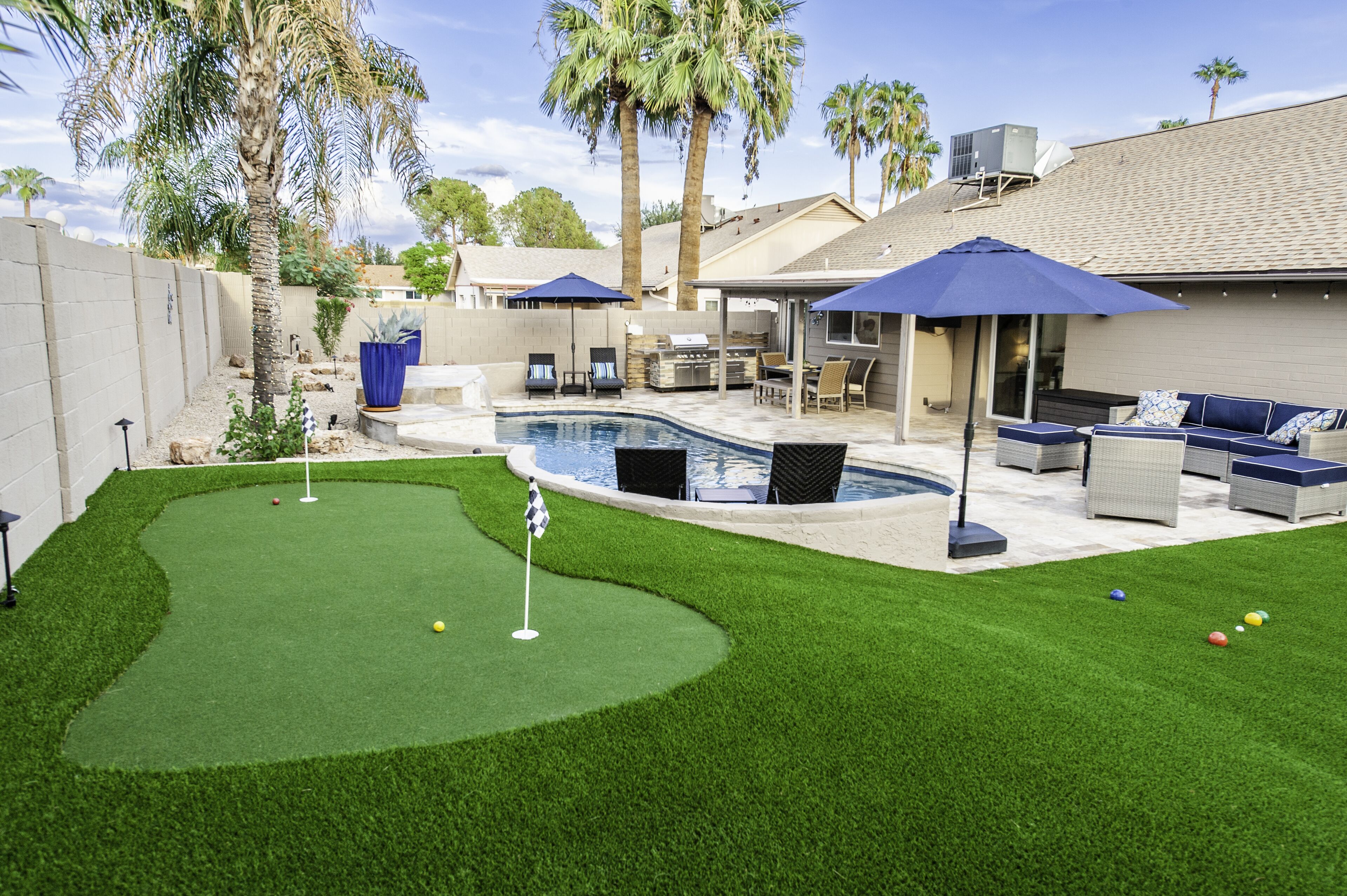Shop, Golf, Play - Home with fabulous pool & backyard