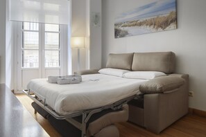 1 bedroom, iron/ironing board, free WiFi, bed sheets