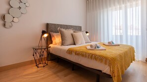 3 chambres, fer et planche à repasser, accès au Wi-Fi (inclus)