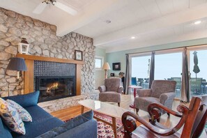 TV, fireplace, offices