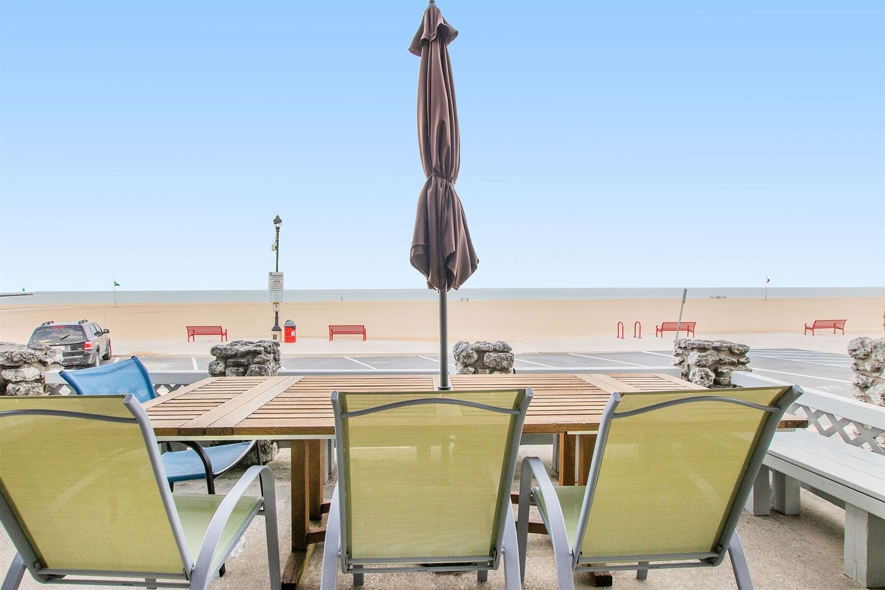 See Shore | Premiere Beach Front Retreat | Moments to Downtown South Haven