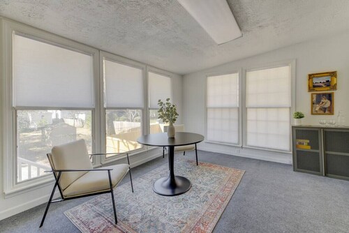 Quaint 1 BR Apt | Mins from ZOO, USC & FT Jackson