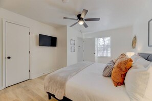 4 quartos, escrivaninha, berço de viagem, Wi-Fi