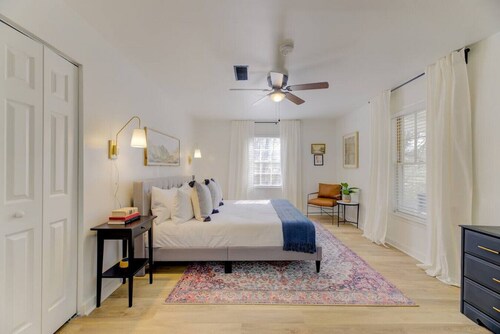 Stylish 1 BR Apt | Mins to ZOO, USC & Ft Jackson