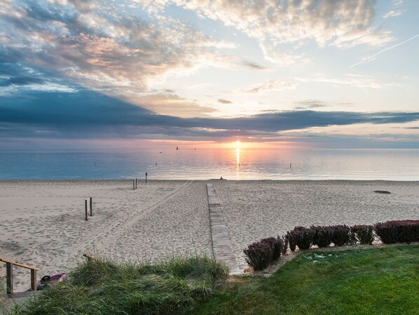 Beach nearby - Water's Edge 1 | Beachfront Condo with Pool, Moments from Downtown (South Haven)