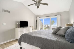 2 bedrooms, iron/ironing board, free WiFi, bed sheets - Bent Tree 16 (South Haven)