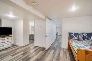 4 habitaciones, tabla de planchar con plancha y wifi gratis 