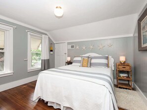 3 bedrooms, iron/ironing board, free WiFi, bed sheets - Isabel (South Haven)