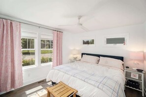 3 chambres, fer et planche à repasser, accès au Wi-Fi (inclus)