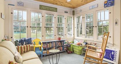 South Beach | Family Cottage with Views of Lake Michigan from 3-Season Porch
