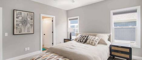 5 habitaciones, escritorio, tabla de planchar con plancha y wifi gratis