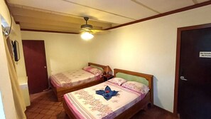 Doppelzimmer | Kostenloses WLAN, Bettwäsche