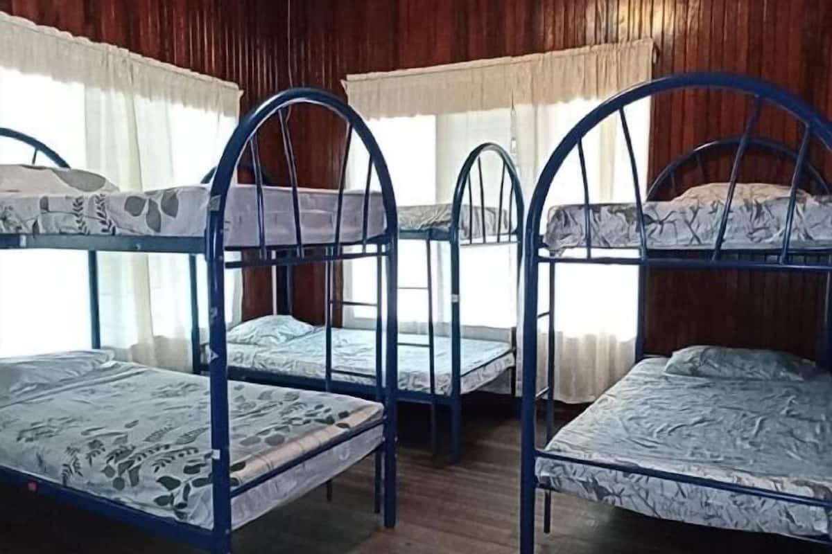 Basic Double Room | Free WiFi, bed sheets