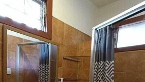 Habitación básica doble | Baño
