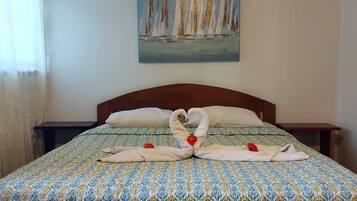 Basic Room | Free WiFi, bed sheets