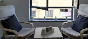 A cozy house between the countryside and the city. Pets allowed!