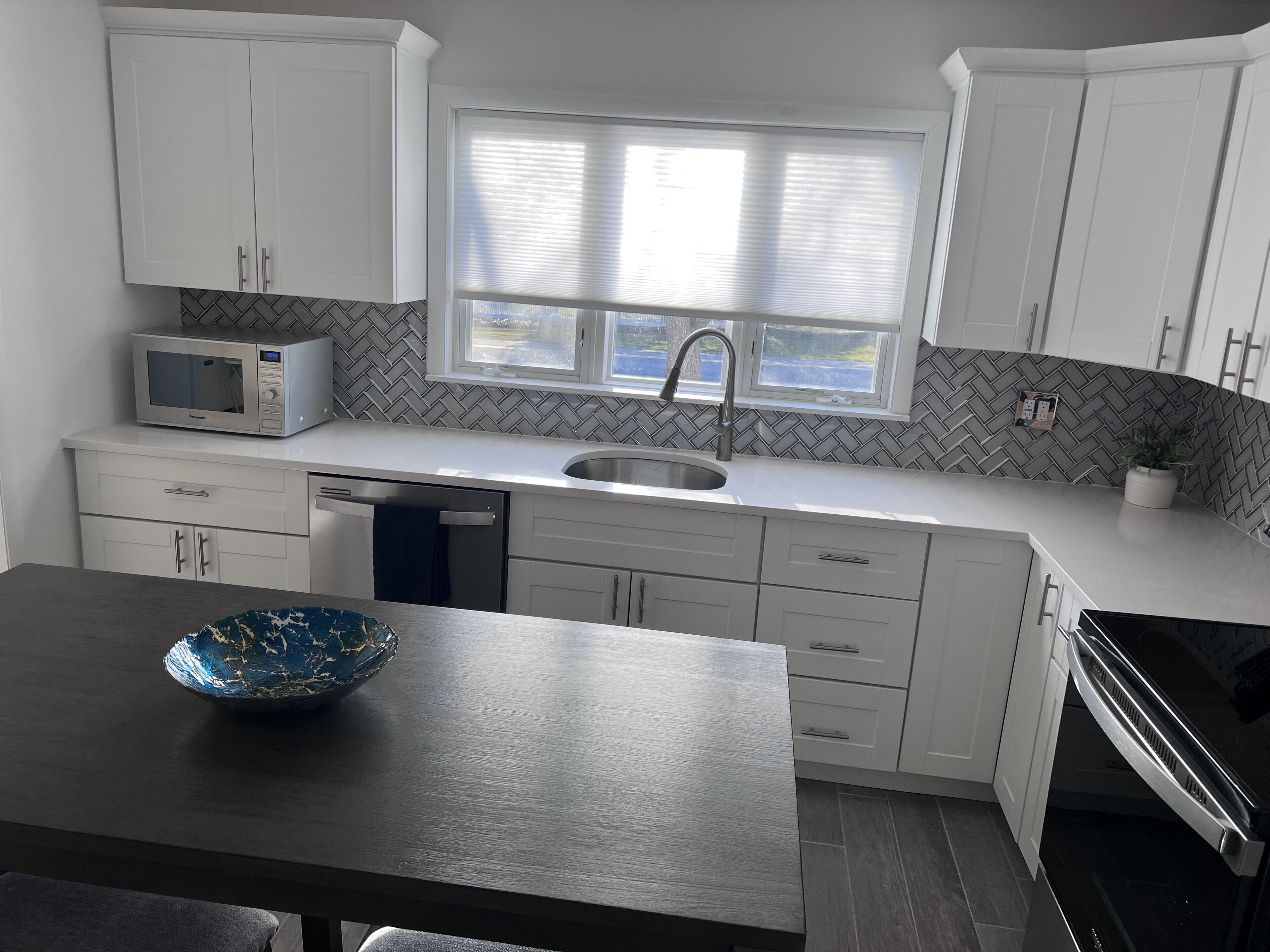 Newly renovated North Fork beach house! 5 mins from the beach w/ new game room