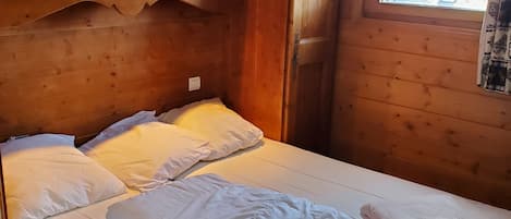 2 habitaciones, wifi gratis y ropa de cama
