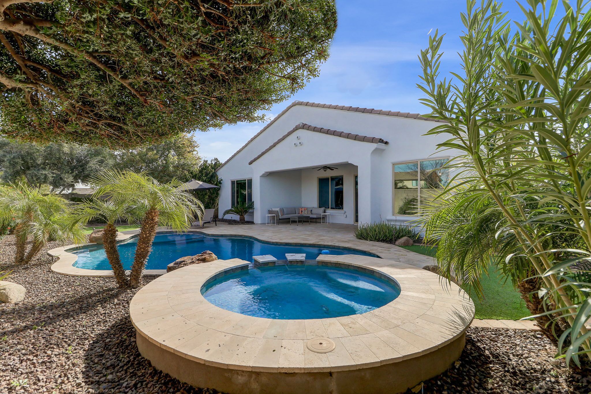 Luxury Modern Living with Heated Pool & Spa