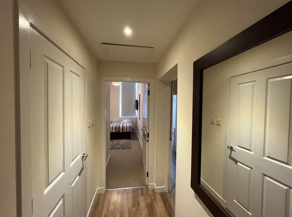 Apartment | 2 Schlafzimmer, Bügeleisen/Bügelbrett, kostenloses WLAN, Bettwäsche