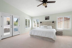 5 bedrooms, iron/ironing board, WiFi, bed sheets - Phoenix|Getaway|5BR|Pool|KingBeds|StringLights (Phoenix)