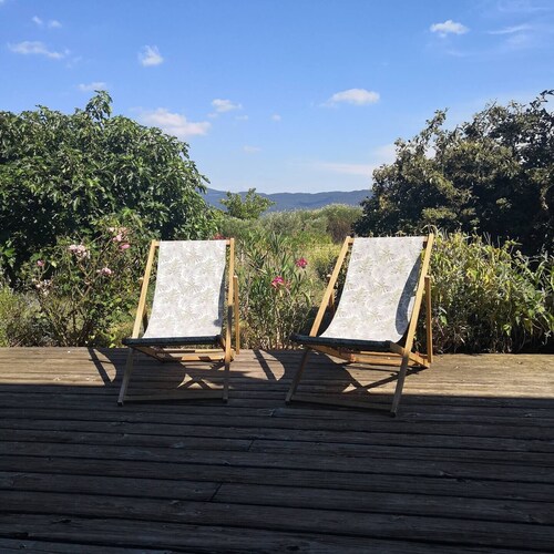 Charming Guesthouse with view to countryside and Mont Ventoux