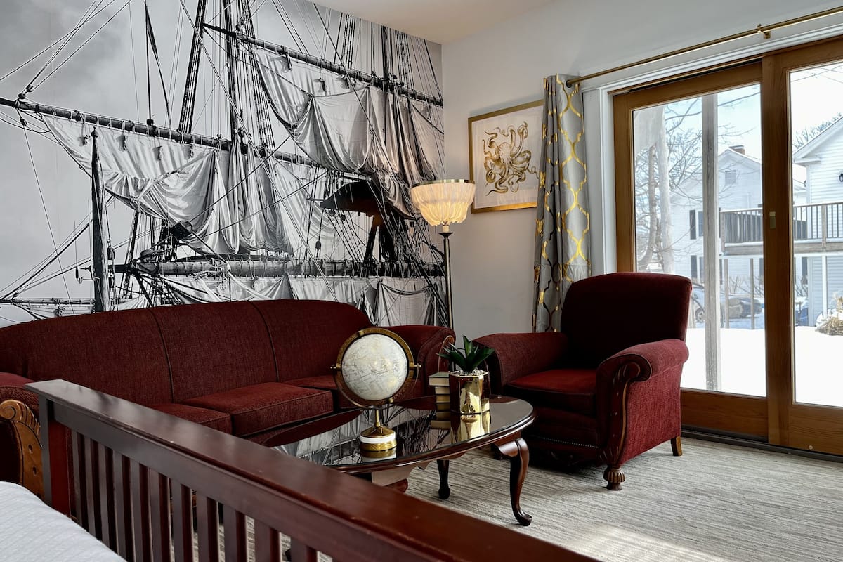 classic room, 1 king bed | 4 bedrooms, free wifi, bed sheets