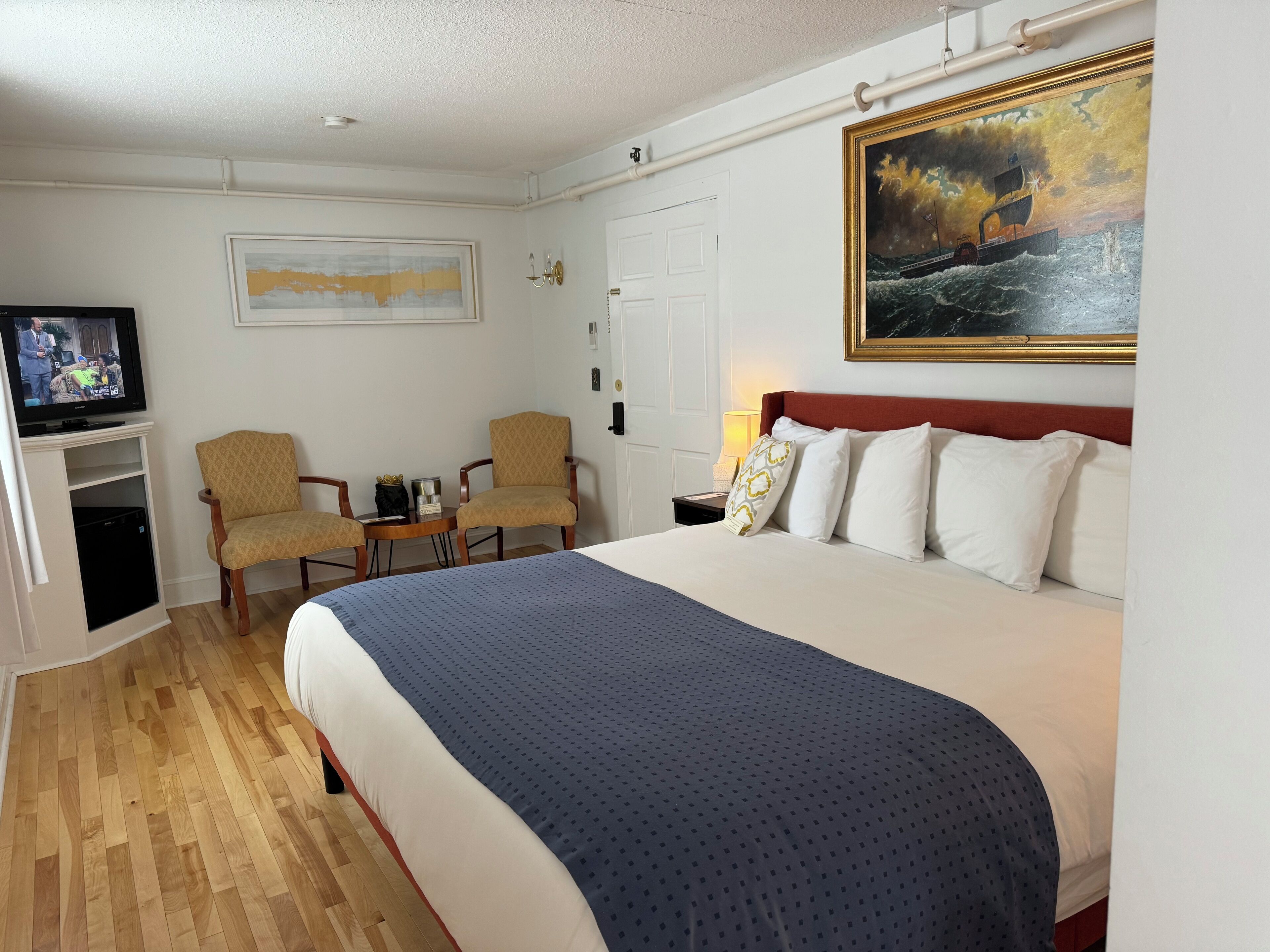 Rom – classic, 1 kingsize-seng | Wi-fi (inkludert) og sengetøy