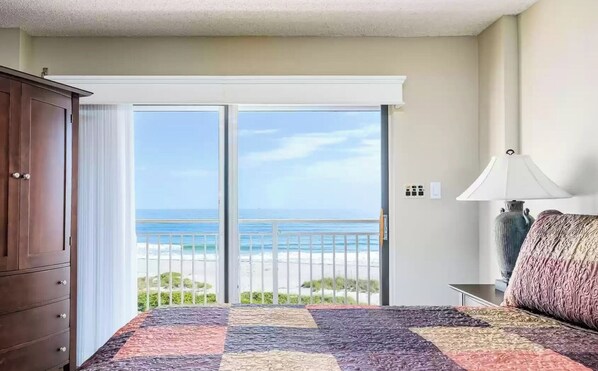 3 bedrooms, desk, free WiFi, bed sheets