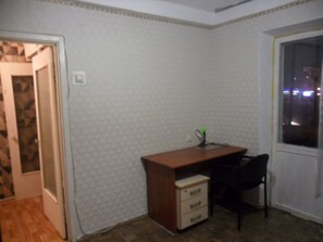 Interior - Cheap Apartment near Lake direct metro line in Kiev! (Київ)