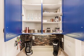 Interior - Amazing Waterfront Home w/ Pool, Spa & Boat Lift (Cape Coral)