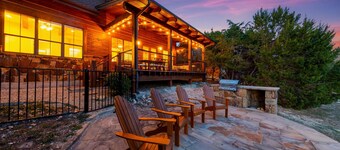  Lake Travis Hill Country Hollows Resort Cabin 