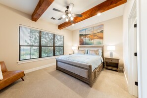 3 soveværelser, skrivebord, strygejern/strygebræt, gratis Wi-Fi