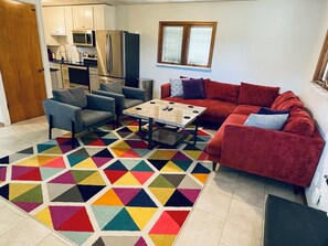 Smart TV, video games, books, offices - Spacious Home by Forest Park:Family & Pet Friendly (St. Louis)